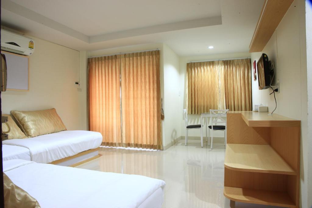 Hotel Baan Sanpoom Phitsanulok Zimmer foto