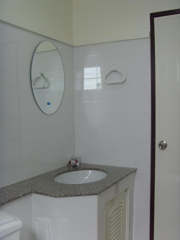 Hotel Baan Sanpoom Phitsanulok Zimmer foto